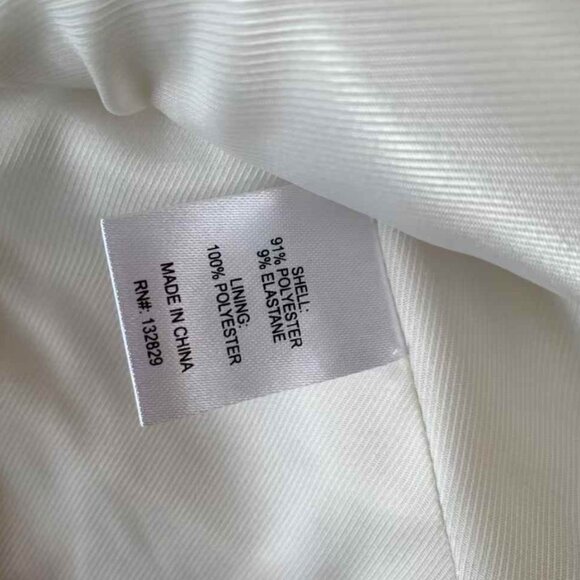 BEST L'Academie by Marianna Revolove Nomiko Top - Ivory Off White Vest Cropped - Picture 8 of 9